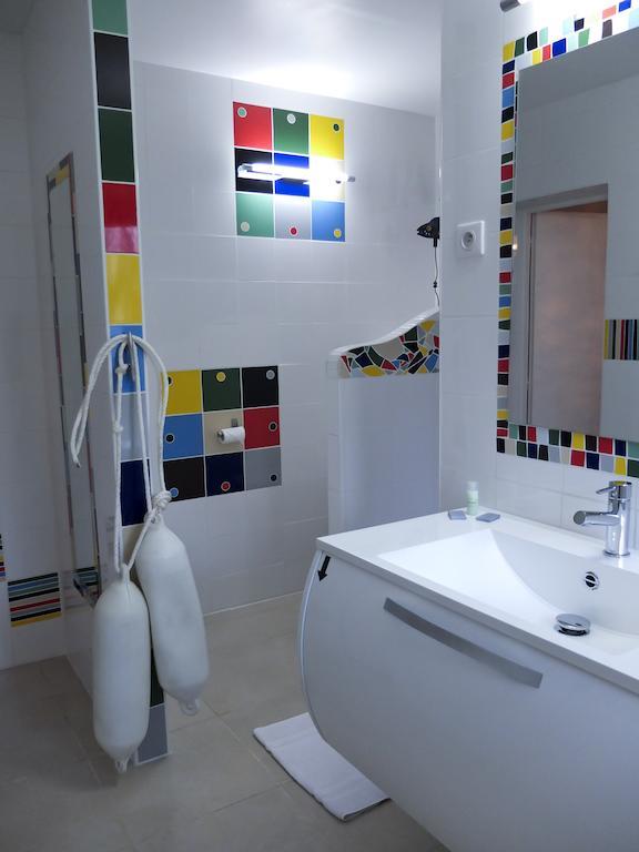 Hotel au Fil de L'Eau - La Malate Besançon Chambre photo